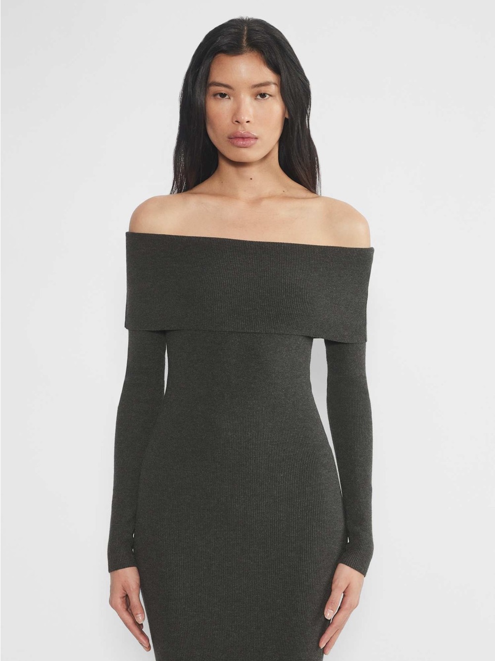 NEW Aritzia Wilfred Clarion Dress
Peachy soft off-the-shoulder sweater dress - Picture 2 of 12